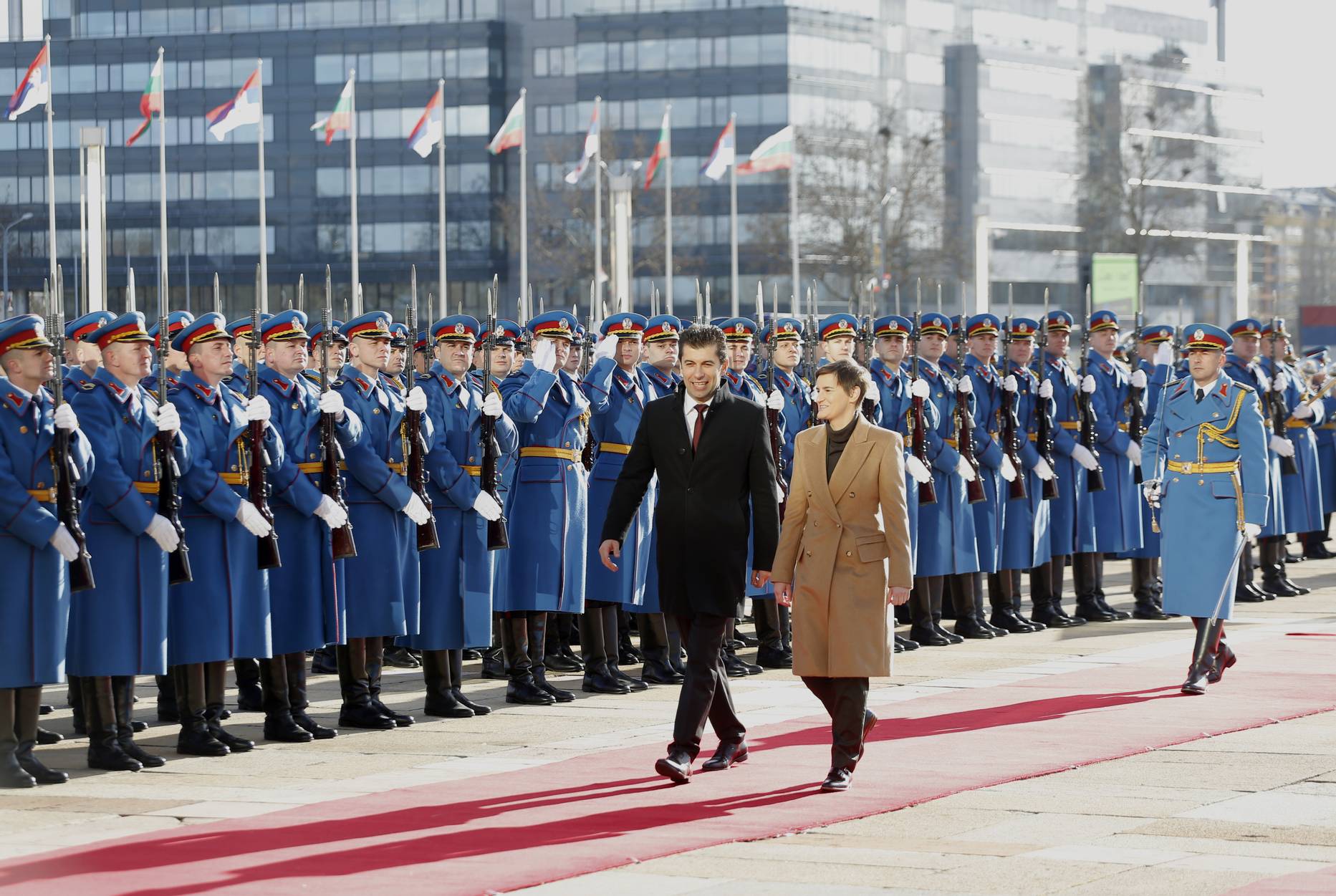 Българският премиер Кирил Петков и сръбският министър-председател Ана Бърнабич